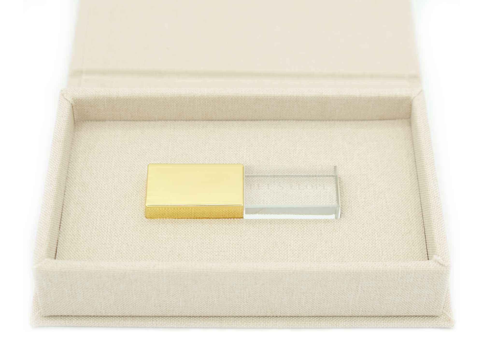 Gold "Our Wedding" Linen box + USB